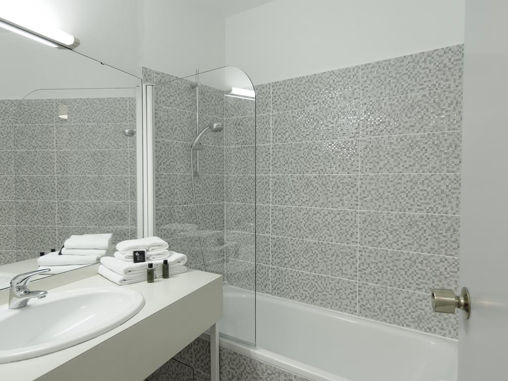 Hotel Le Chantereigne Les Noes-pres-Troyes Ngoại thất bức ảnh