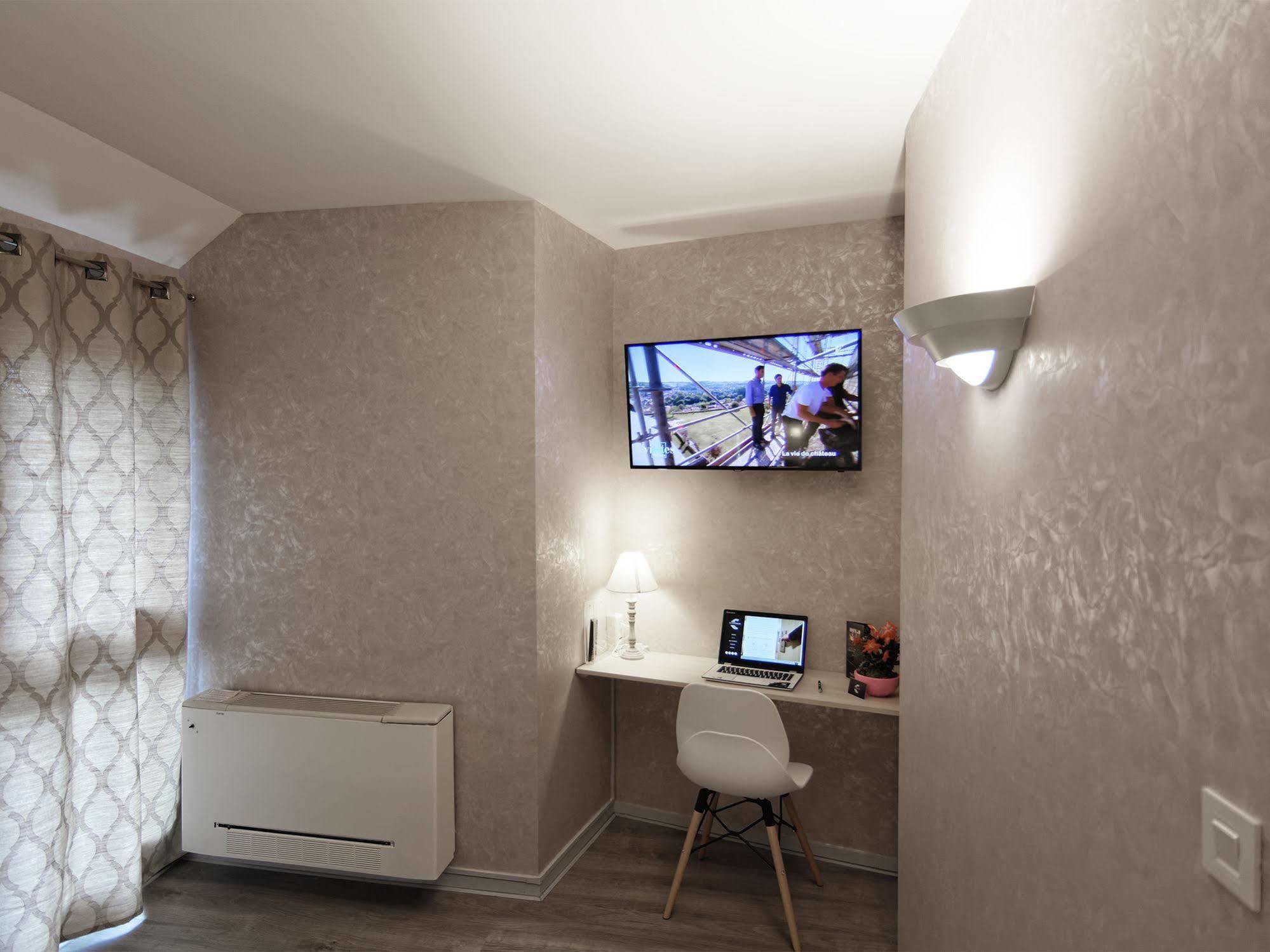 Hotel Le Chantereigne Les Noes-pres-Troyes Ngoại thất bức ảnh