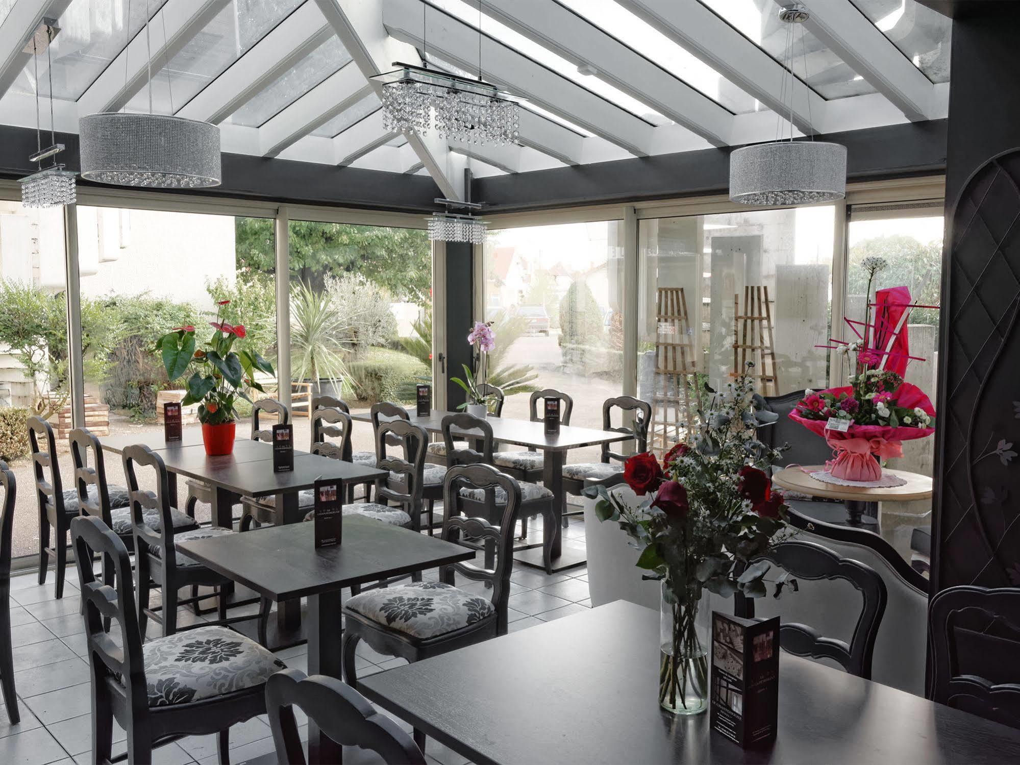 Hotel Le Chantereigne Les Noes-pres-Troyes Ngoại thất bức ảnh